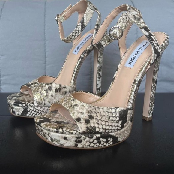 Steve Madden Beige Snake Print Heels - Picture 3 of 6